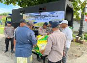 Warga Serbu Beras Murah Brimob Kompi 4 di Baktiya Barat