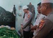 Kapolda Aceh Brigjen Pol Marzuki Ali Basyah Melayat ke Rumah Duka Istri Personel Satlantas Polres Pidie