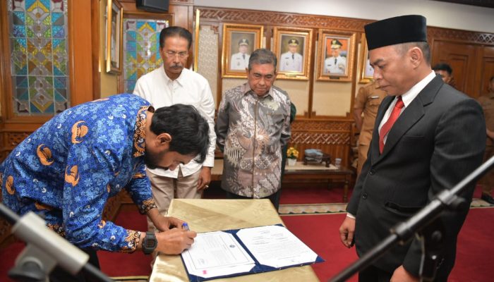 Mantan Wakil Ketua DPRK Banda Aceh Dilantik Jadi Wakil Kepala BPKS Periode 2025-2030