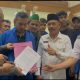 DPRK Pidie Bersama Bupati Pidie Resmi Menandatangani Petisi Dari Mahasiswa Yang Unjuk Rasa