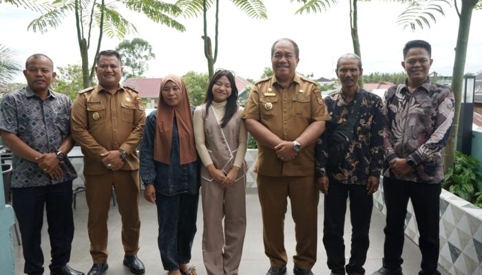 Bupati Sambut Kepulangan Dinda ,Meski Terhenti di D’Academy 7
