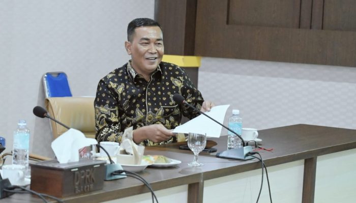Ismawardi Minta Walikota Tertibkan Baliho Sepanjang Jalan Daud Beureueh dan T. Nyak Arief Jika Tak Berizin