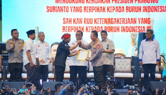 Kapolri Ajak Buruh Bersinergi Dukung Program Pemerintah dalam Menjaga Stabilitas Kamtibmas