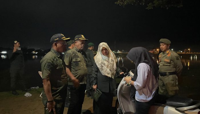 Tim Gabungan Satpol PP-WH Temukan Pasangan Muda-mudi Nongkrong hingga Dini Hari dan Langgar Busana Islami