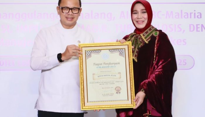 Banda Aceh Terima Penghargaan ADINKES Award 2025 Kategori Penanggulangan AIDS, TBC, dan Malaria