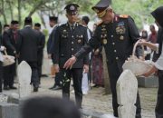 Wakapolda Aceh Ikuti Upacara Ziarah Nasional Hari Pahlawan di TMP