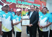 Taufik Berikan Penghargaan Insan Olahraga Berprestasi PON Aceh-Sumut 2024
