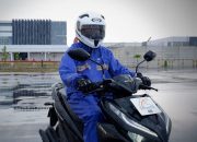 Hati-Hati Jalan Licin! Ini 7 Langkah Aman Naik Motor di Musim Hujan
