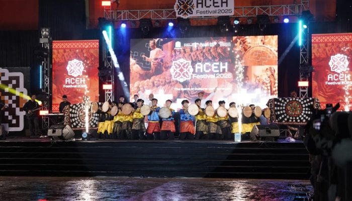 Kemeriahan Aceh Festival 2025 Tetap Pecah di Tengah Hujan Gerimis