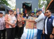 Illiza–Afdhal Bawa Tiga Truk Bantuan untuk Korban Banjir Bireuen