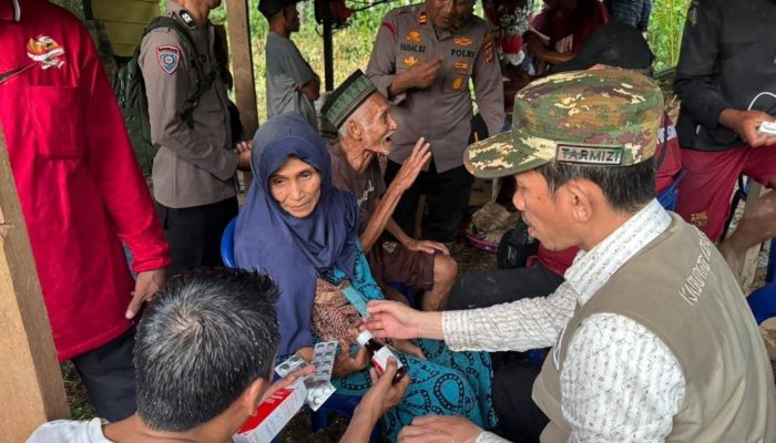 Bupati Aceh Barat Tembus Sikundo Setelah 16 Jam Perjalanan Ekstrem, Warga Terisolasi Akhirnya Diselamatkan