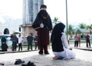 7 Pelaku Pesta Miras dan Seks di Aceh Besar Dicambuk