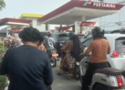 SPBU di Kota Banda Aceh Diwarnai Antrean Panjang  Diserbu Pembeli BBM