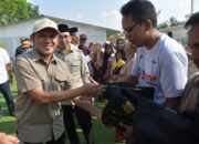 Wagub Aceh Dampingi Menteri Kebudayaan Berikan Bantuan ke Seniman dan Anak Yatim di Aceh Tamiang