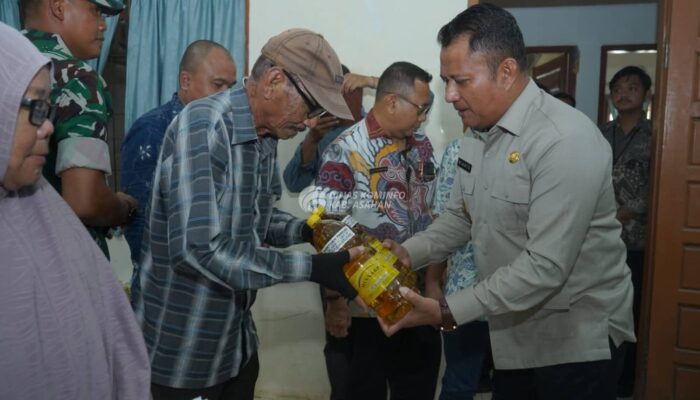 Pemkab Asahan Distribusikan Bantuan Pangan Di Bandar Pulau