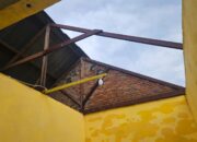Atap Rumah Warga Terbang Akibat Angin Kencang