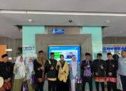 Ultah Bareng Kota, 5 Remaja Banda Aceh Terima KTP Elektronik dari Wali Kota