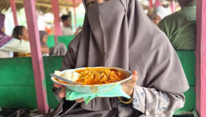 Menikmati Mie Ungkot Suree 212 Ujong Pie – Laweung