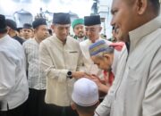 Kapolda Aceh Salat Idul Adha di Masjid Raya Baiturrahman Dan Serahkan Satu Ekor Sapi Untuk Qurban