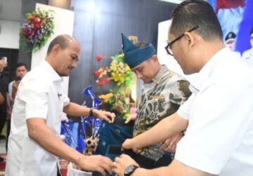 Perkuat Sinergi,Wadan Kodaeral I Terima Upah-Upah Adat di Tanjungbalai