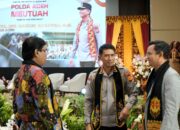Rektor UIN Ar-Raniry Apresiasi Buku Polda Aceh Meutuah, Sebut Inspiratif bagi Generasi Muda