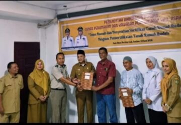 Dinas Perkim Asahan Serahkan Sertifikat Tanah Tempat Ibadah