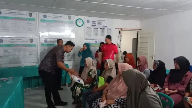 Gerakan “Koalisi Jumat Berbagi” Camat Buntu Pane Salurkan Bantuan ke Desa Ambalutu