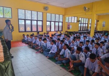 Polsek Sei Tualang Raso Sosialisasi Bahaya Narkoba dan Judi Online di SMK Tanjungbalai