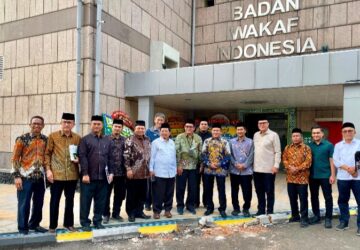 Wagub dan Ulama Aceh Perjuangkan Kejelasan Status Wakaf Blang padang di BWI Pusat