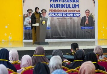 Buka Sosialisasi, Illiza Sebut Kurikulum Diniyah Bentuk Generasi Berakhlak