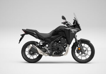 New NX500 Perdana Meluncur di Indonesia, Big Bike Motornya Petualang 