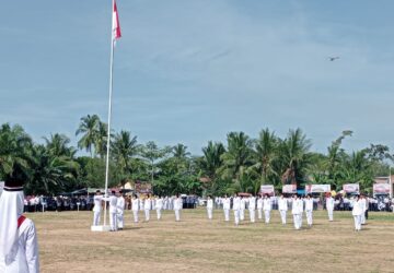 Paskibra SMKN Pante Bidari Sukses Kibarkan Merah Putih