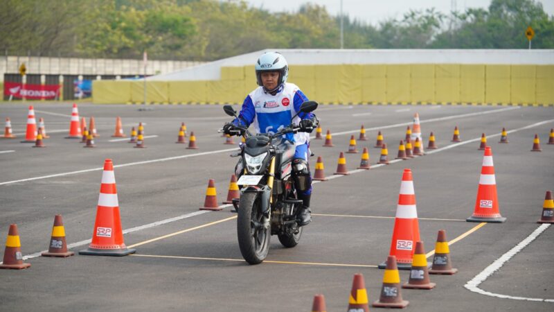 Jangan Terjebak Blind Spot, Ini Cara Aman Berkendara