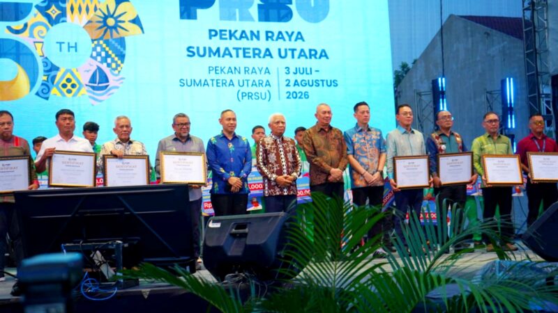Bupati Asahan Hadiri Penutupan PRSU ke-50 di Medan