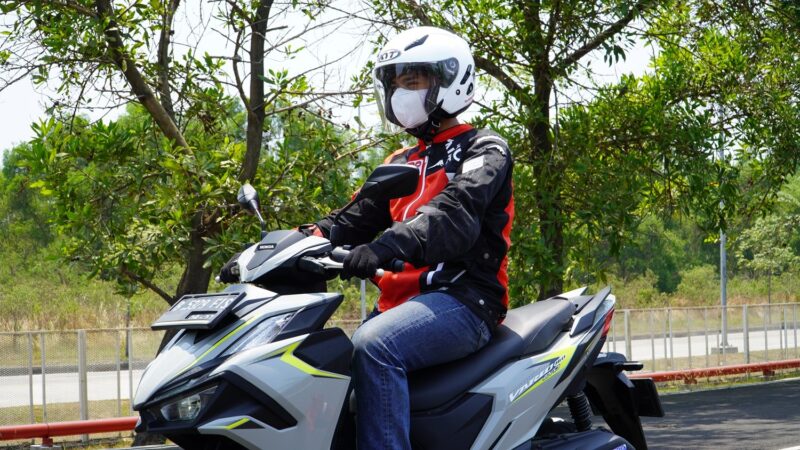 Hujan Abu dan Asap Ganggu Pengendara, Ini Tips Aman Saat Berkendara