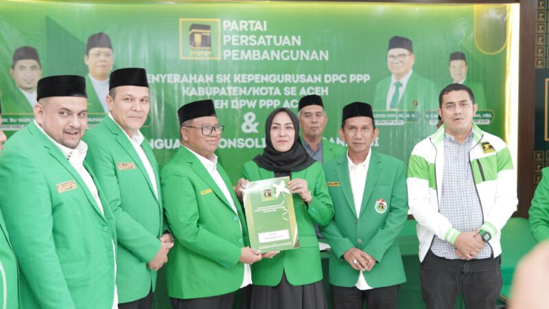 Terima SK Ketua PPP Banda Aceh, Syarifah Munirah Bidik Lima Kursi DPRK