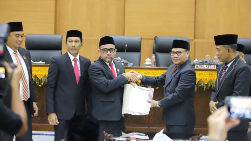 Wakil Bupati Pidie Menghadiri Penutupan Rapat Sidang Paripurna DPRK Kab Pidie