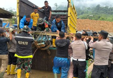 Polres Pidie Bersama TNI Dan Pemda Tertipkan Peti Di Geumpang, 93 Besi Tabung Gelondongan Diamankan.