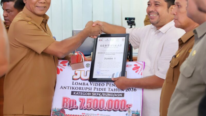 Bupati Pidie Diwakili Sekda Pidie Samsul Azhar Penyerahan Penghargaan Lomba Vidio Pendek Pariwara Antikorupsi