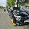 Nekat Parkir di KTL, 10 Mobil Digembok dan Tilang