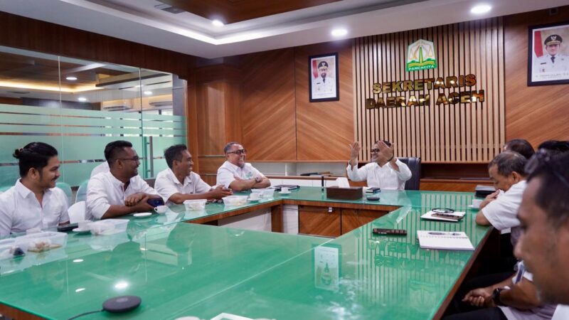 Plt Sekda Aceh Tegaskan Media Bebas Sampaikan Kritik kepada Pemerintah