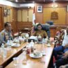 Mualem Ingatkan Risiko Banjir dan Longsor, Daerah Diminta Siaga