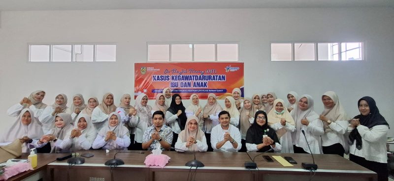 Dinkes Latih Nakes Hadapi Kegawatdaruratan Ibu dan Bayi