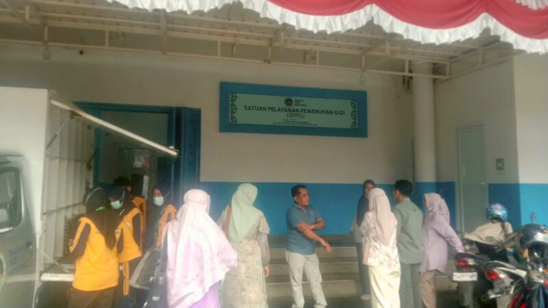 Pastikan Makanan Aman, Dinkes Periksa Proses Pengolahan hingga Sanitasi  SPPG Merduati