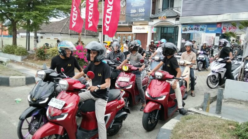 Bikers Honda Adu Sambung Lirik dan Foto Bareng di Stylo Sound Ride