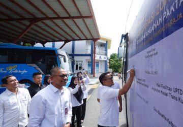 10 Tahun Melayani Gratis,  Trans Kutaraja Deklarasikan Zona Integritas