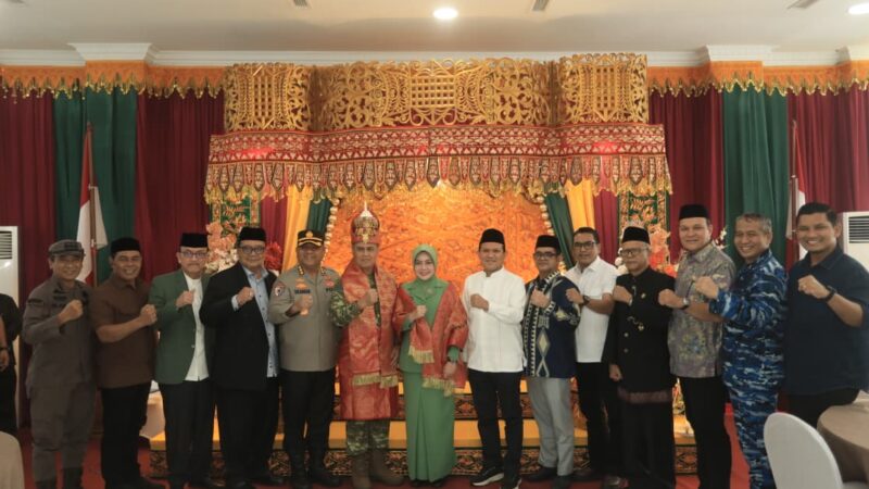 Dek Fadh Sambut Pangdam IM Mahesa Fitriadi, Putra Pidie yang Kini Pimpin Kodam Iskandar Muda