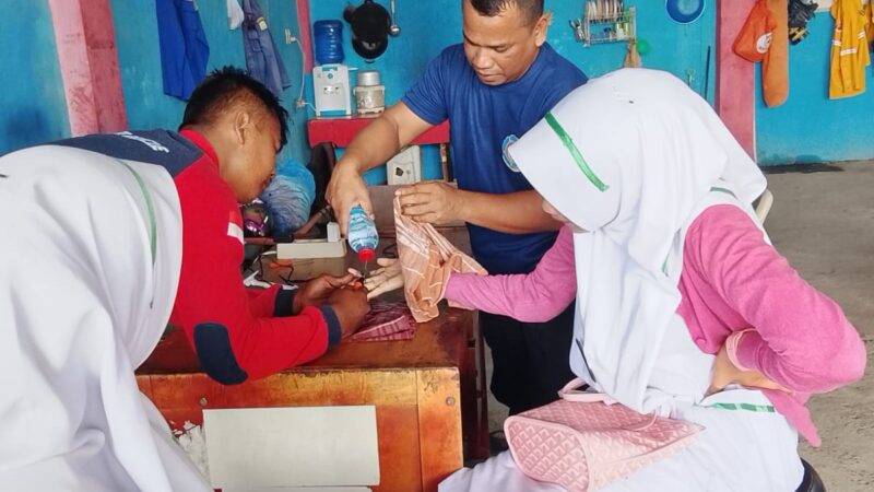 Cincin di Jari Manis Mahasiswi Ini Tak Bisa Lepas, Akhirnya Dipotong Sama Bang Damkar