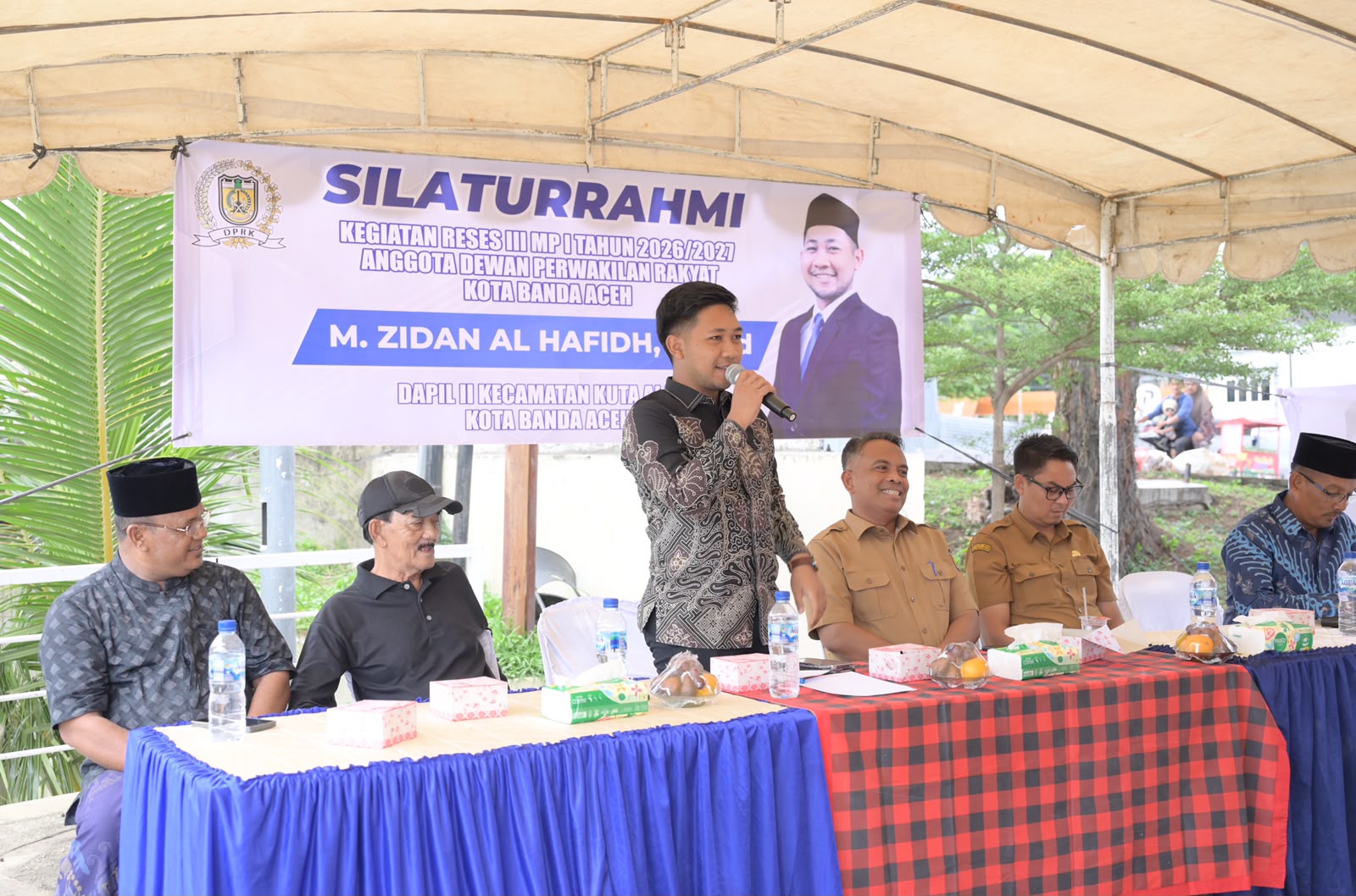 Anggota DPRK Banda Aceh, M. Zidan Al Hafidh, menyerap aspirasi warga saat menggelar reses di Gampong Peunayong, Kecamatan Kuta Alam, Selasa (27/10/2026).